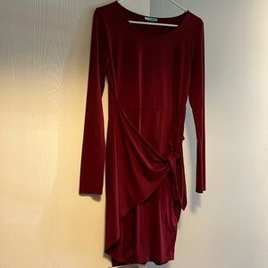 Long-sleeved tie up dress